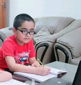 Shia Hoza Review Image